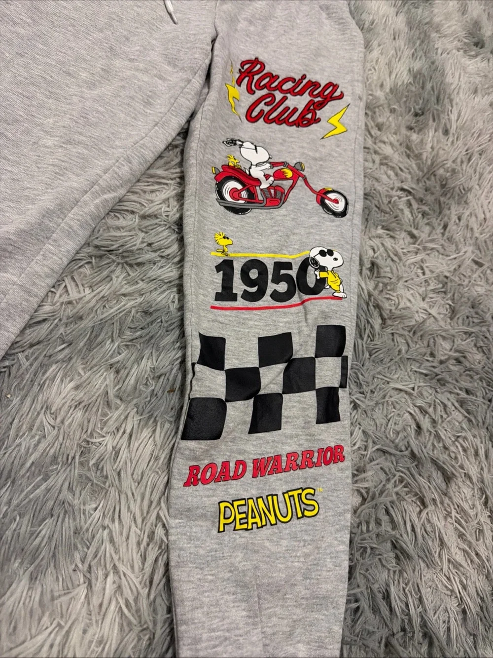 Peanuts Snoopy Racing Club Graphic Jogger Sweatpants Small